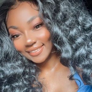 I love to shop and sell.